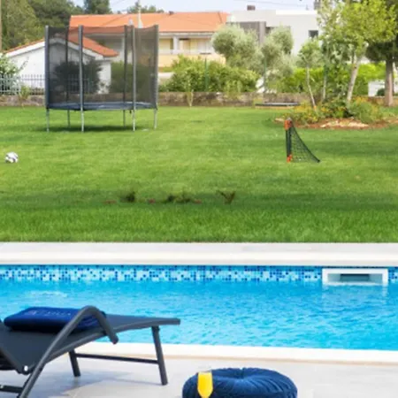Villa Maretta Pula 아파트